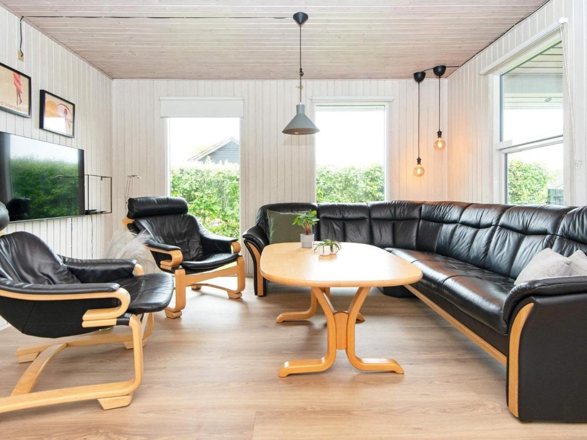 9 Person Holiday Home In Juelsminde Sonderby  Buitenkant foto
