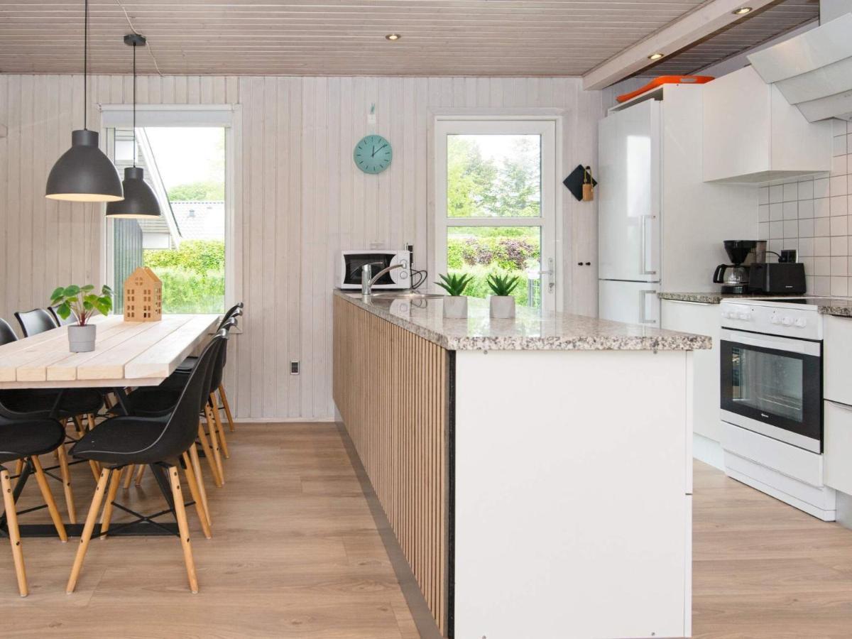 9 Person Holiday Home In Juelsminde Sonderby  Buitenkant foto