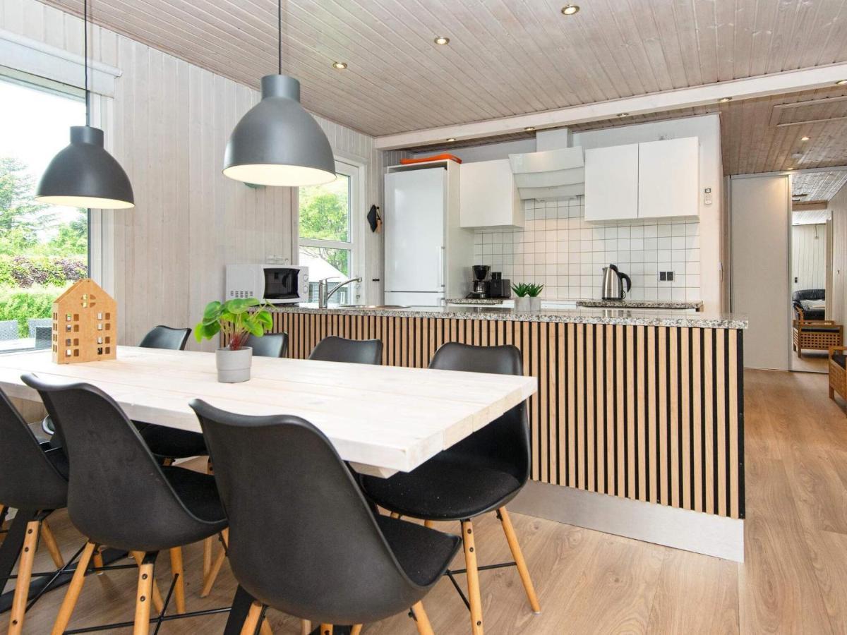 9 Person Holiday Home In Juelsminde Sonderby  Buitenkant foto